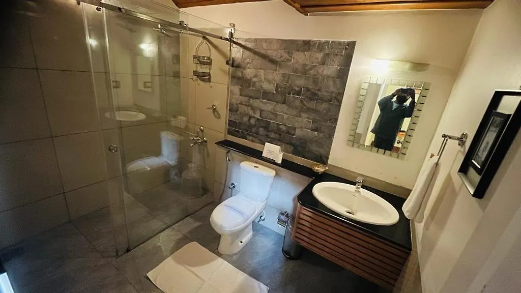 Ambady Estate Hotel Munnar Resort